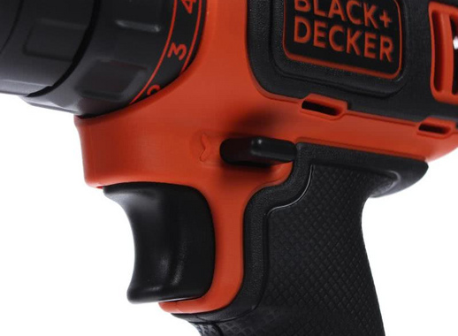 Ударная дрель-шуруповерт Black&Decker LD12 12 В Li-ion, 1.5 Ач