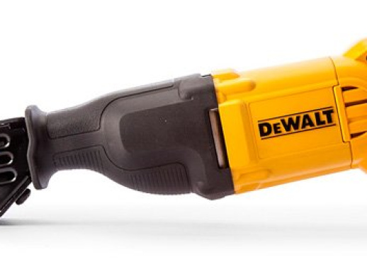 Сабельная пила Dewalt DWE305PK 1100 Вт