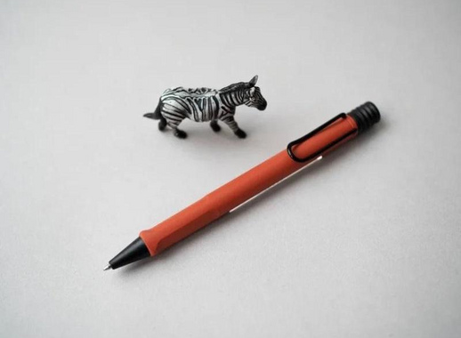 Ручка шариковая Lamy 241 safari цвет чернил черный цвет корпуса терракотовый (артикул производителя M16Ч 4035680)