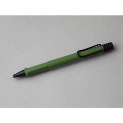 Ручка шариковая Lamy 241 safari цвет чернил черный цвет корпуса оливковый (артикул производителя M16Ч 4035674)