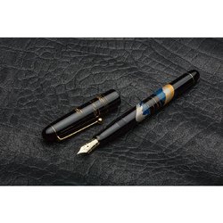 Ручка перьевая Namiki Tradition Mount Fuji and ship цвет чернил черный цвет корпуса черный