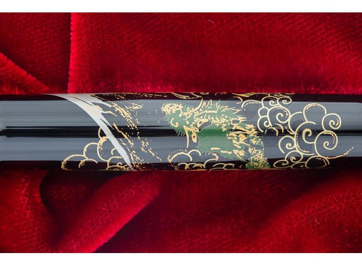 Ручка перьевая Namiki Tradition Mount Fuji and Dragon цвет чернил черный цвет корпуса черный